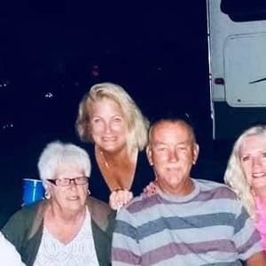 Meet your Posher, Libby